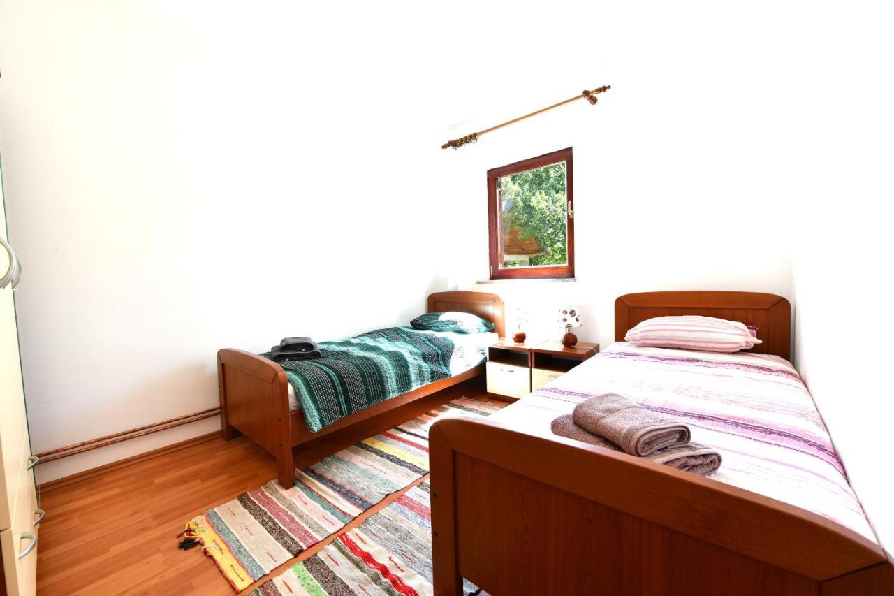 Holiday Home Matan Saborsko Extérieur photo