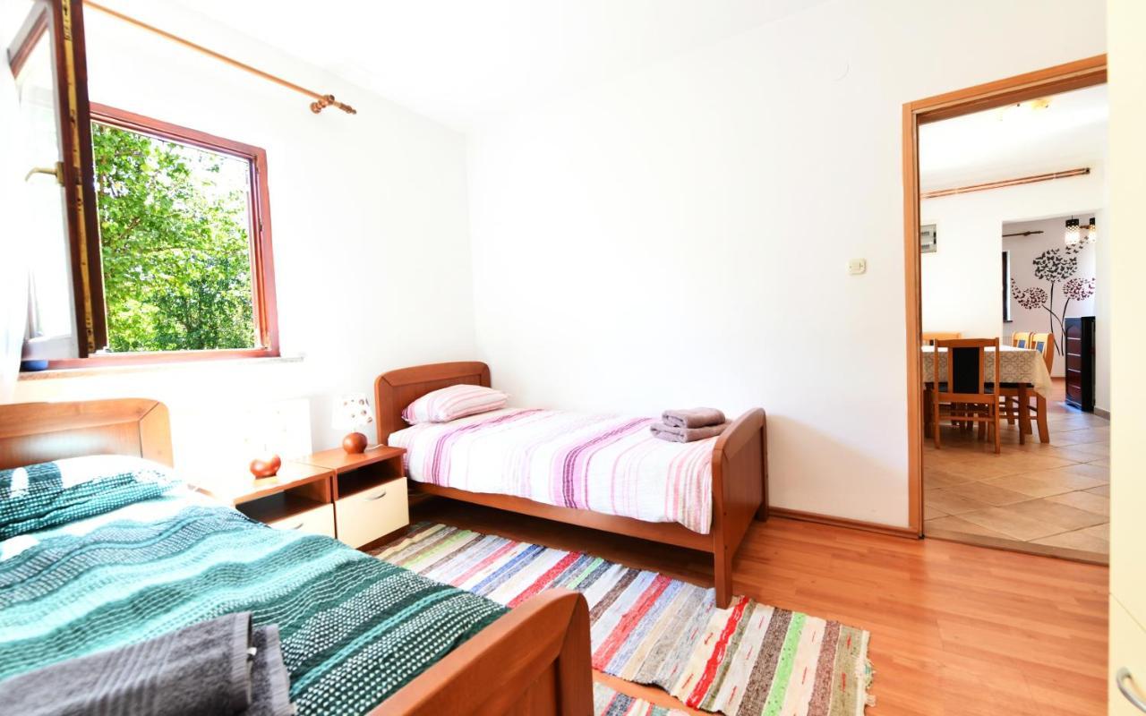 Holiday Home Matan Saborsko Extérieur photo